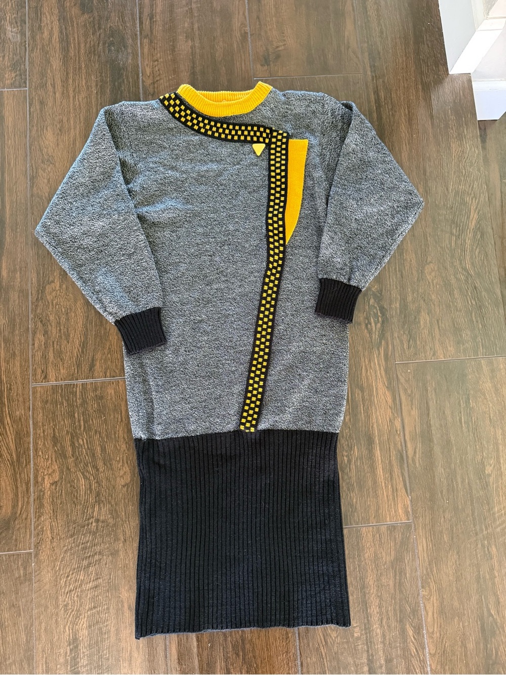VINTAGE 80s WOMENS NEW WAVE RETRO GEOMETRIC FUTURISTIC SWEATER DRESS SIZE MED